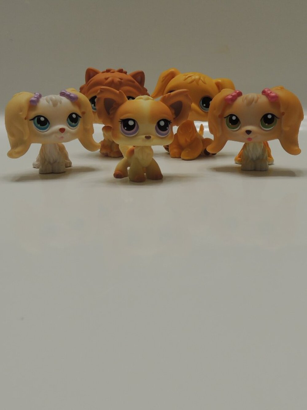 Littlest Pet Shop 14 dogs and bed (see three photos) - Picture 3 of 3